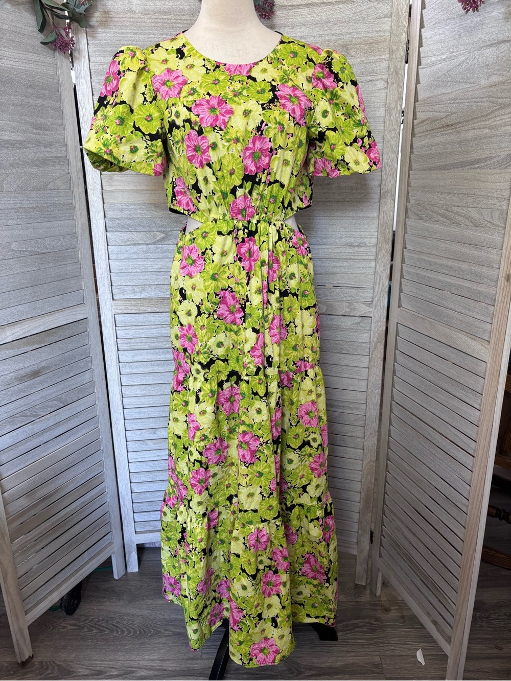 WAYF Plaza Cutout Tiered Floral Pink & Green Floral Summer Maxi Dress SZ SM
